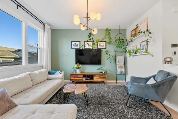 Calgary, AB T2X 2H6,1307 Walden DR SE