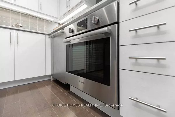 Toronto C08, ON M5E 0A8,1 The Esplanade N/A #702