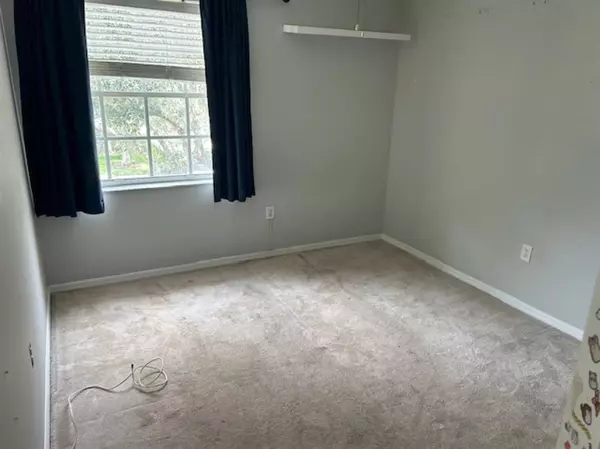 Weston, FL 33326,143 Gables Blvd