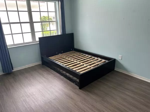 Weston, FL 33326,143 Gables Blvd