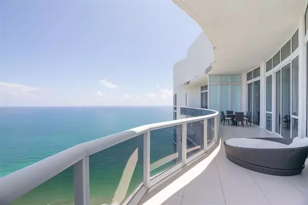 15901 Collins Ave #Ph4303, Sunny Isles Beach, FL 33160