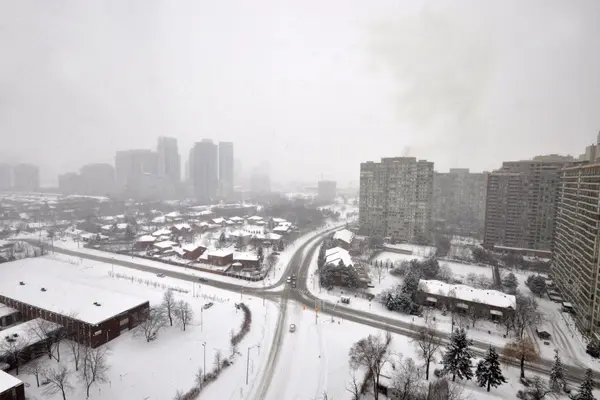 3525 Kariya DR N #2208, Mississauga, ON L5B 0C2