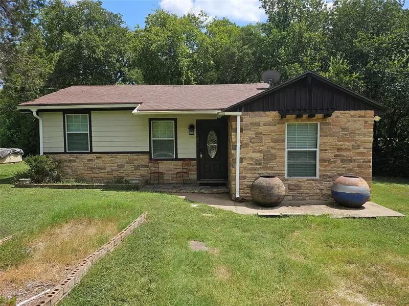 108 2nd Street, Whitney, TX 76692