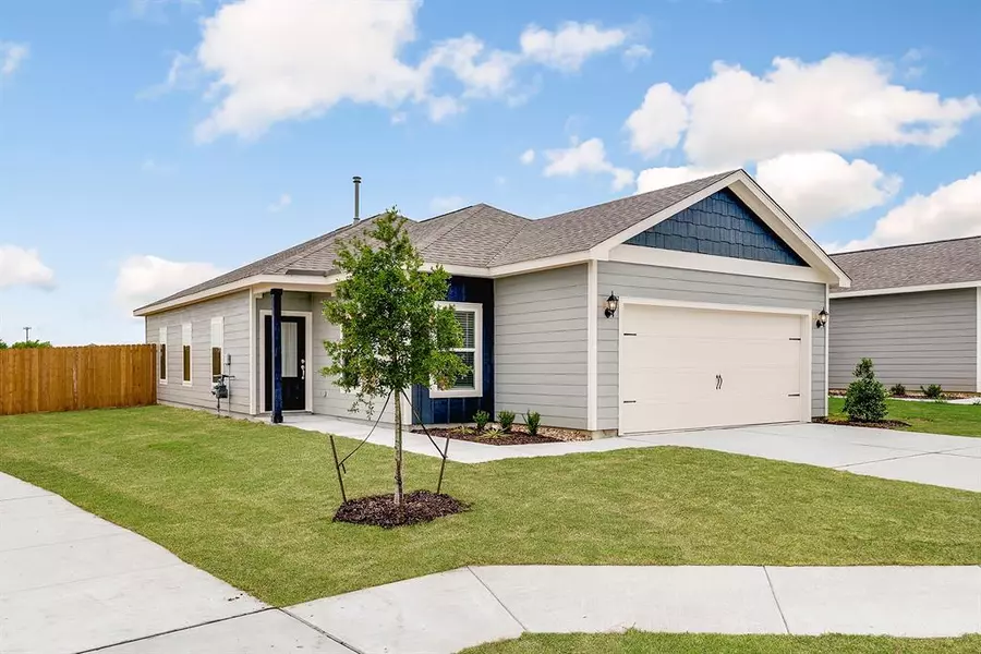 8404 White Wolf Trail, Ponder, TX 76259