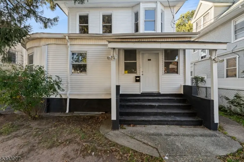 73-75 Leslie St, Newark City, NJ 07108