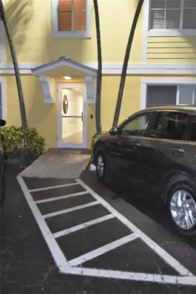 150 NE 15th Ave #140, Fort Lauderdale, FL 33301