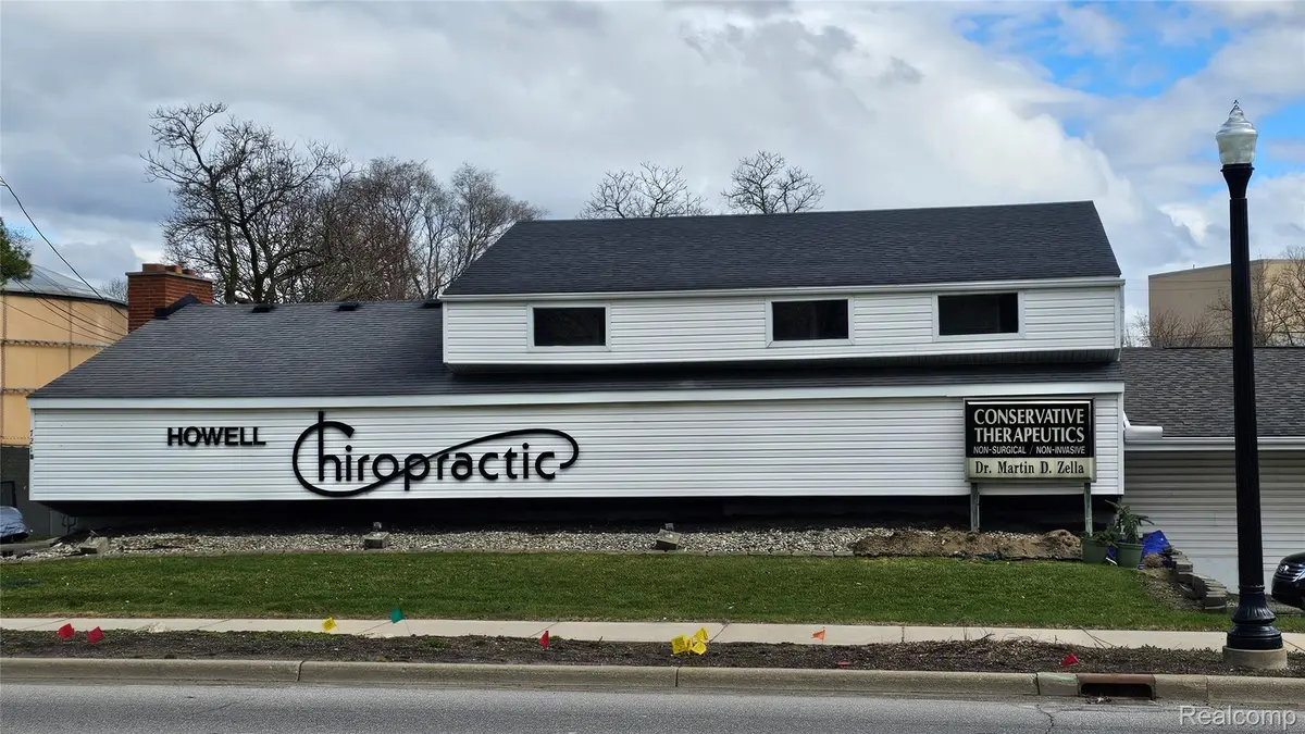 721 S Michigan, Howellcity_livingston, MI 48843