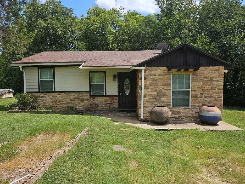 Whitney, TX 76692,108 2nd Street