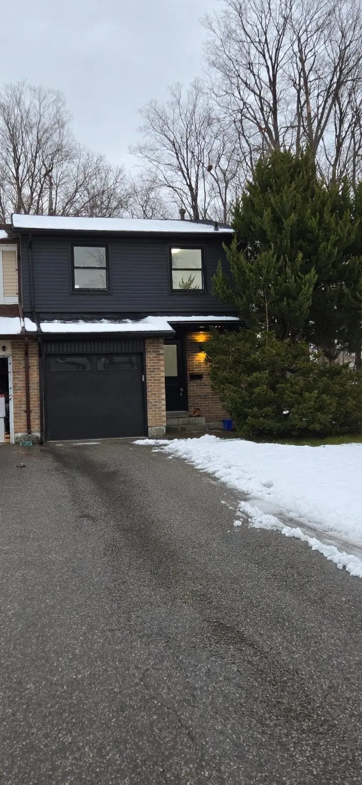 Oshawa, ON L1G 7H1,1133 Trowbridge CT