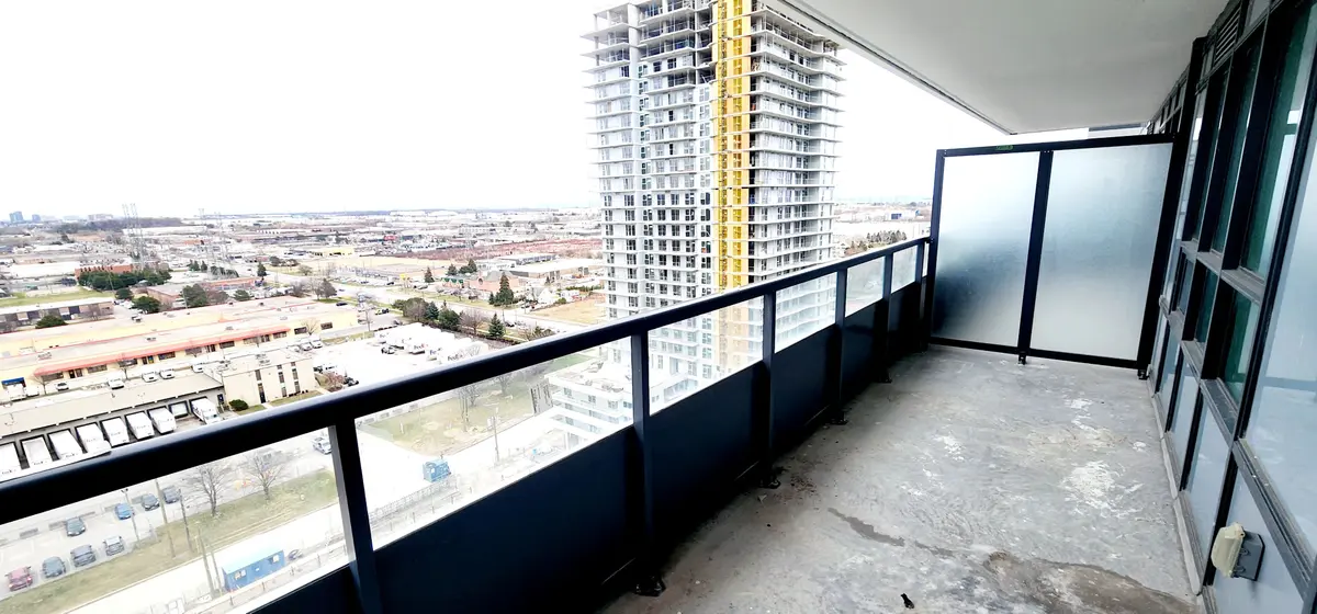 Pickering, ON L1W 0C3,1455 Celebration DR #1712