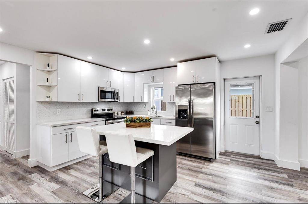 Fort Lauderdale, FL 33315,3201 SW 9th  Ave