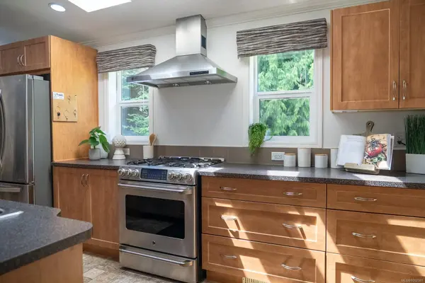 Pender Island, BC V0N 2M2,2604 Dory Way