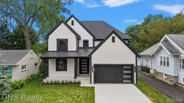 Royal Oak, MI 48073,206 E Windemere AVE