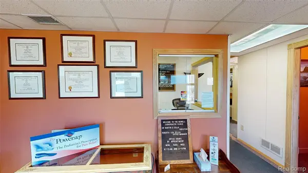 721 S Michigan, Howellcity_livingston, MI 48843