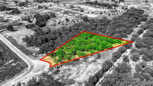 66R VALLEY OAK, Springtown, TX 76082