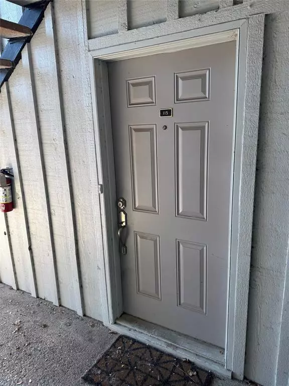 Dallas, TX 75219,4347 Dickason Avenue #115