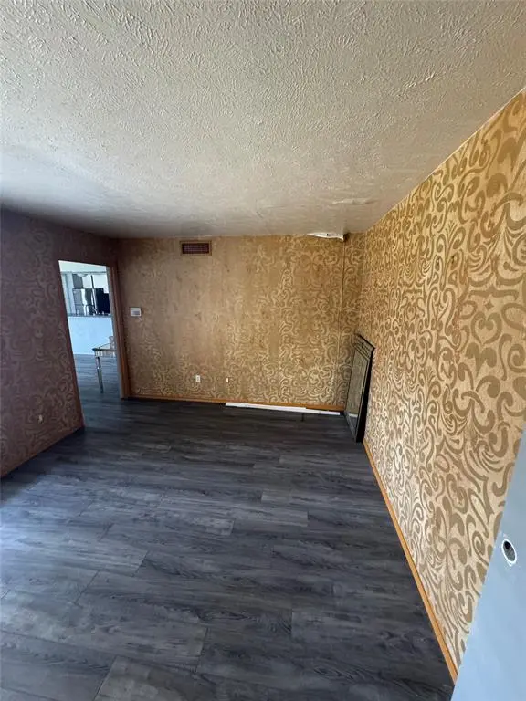 Dallas, TX 75219,4347 Dickason Avenue #115