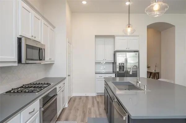 Argyle, TX 76226,904 Nuthatch Court