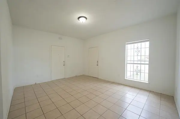 Dallas, TX 75216,1302 Hendricks Avenue