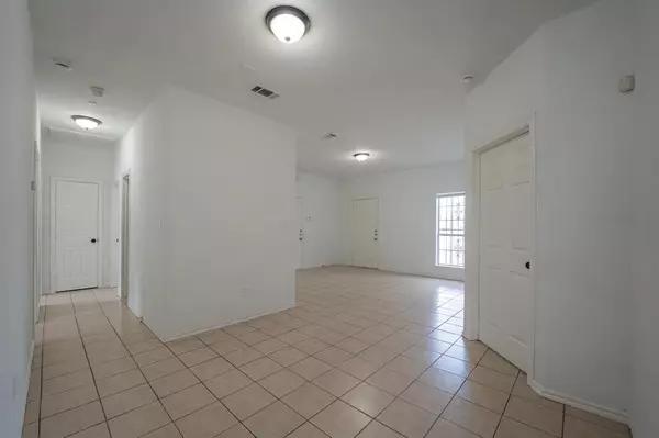 Dallas, TX 75216,1302 Hendricks Avenue