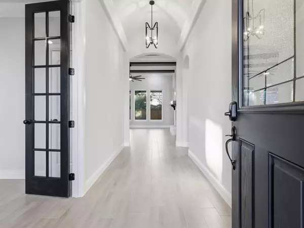 Granbury, TX 76048,1486 Highland Park Circle