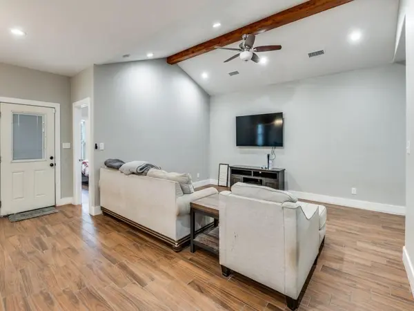 Ennis, TX 75119,908 E Decatur Street