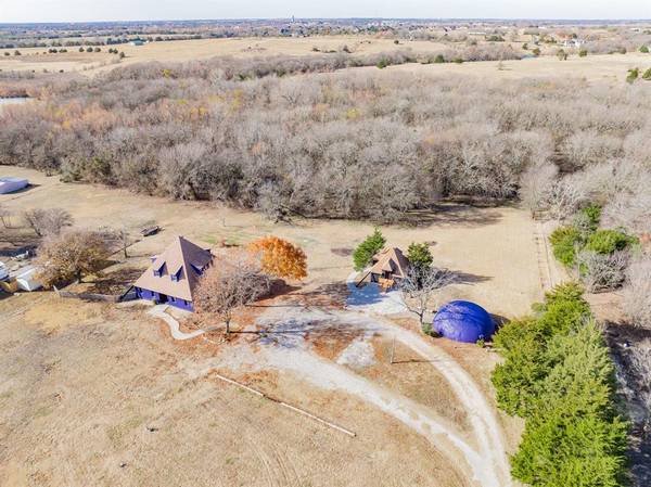 691 Bear Road, Van Alstyne, TX 75495