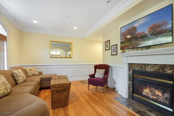 Morristown Town, NJ 07960,60 Chestnut St #2