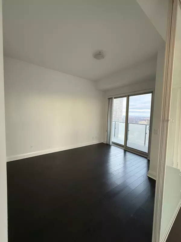 Toronto, ON M5S 0A6,65 St Mary ST #4001