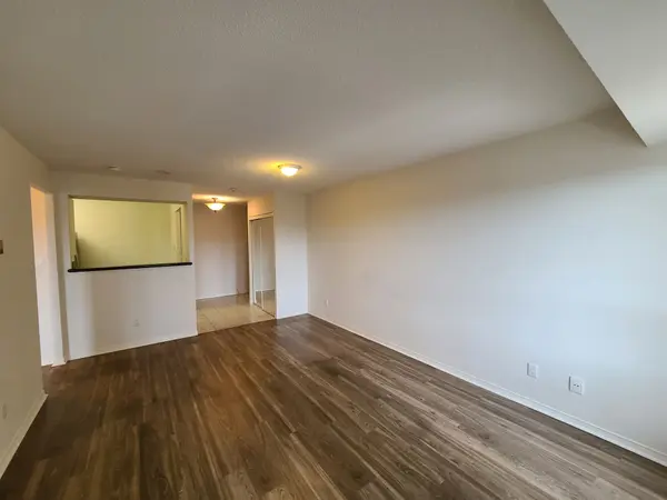 Toronto C09, ON M4T 2B9,38 Avoca AVE #909