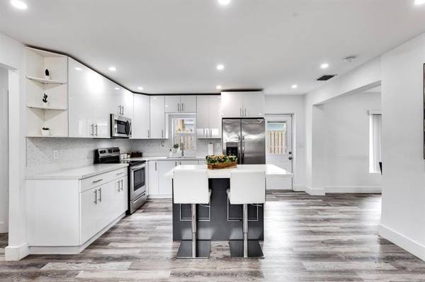 Fort Lauderdale, FL 33315,3201 SW 9th  Ave