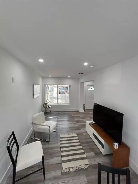 Fort Lauderdale, FL 33315,3201 SW 9th Ave