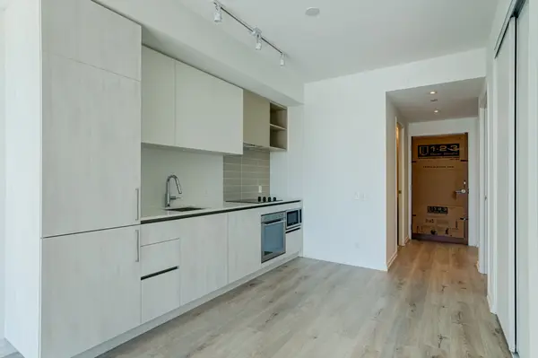 Vaughan, ON L4K 0L1,1000 Portage Pkwy #2107