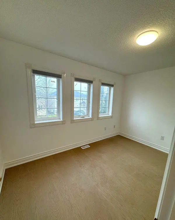 Newmarket, ON L3X 2Z7,169 Flagstone WAY