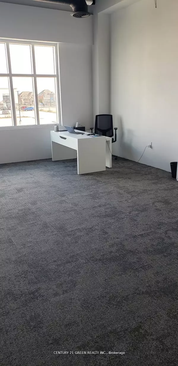 Oakville, ON L6L 6X6,3485 Rebecca ST #214