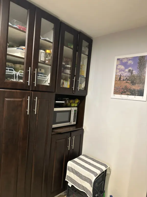 Mississauga, ON L5B 3W3,300 Webb DR #1406