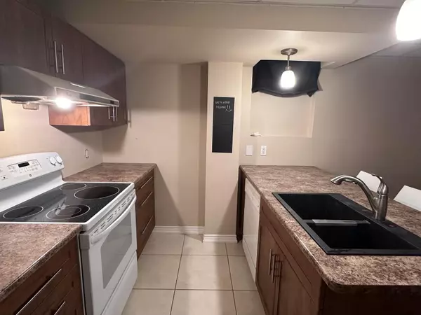 Mississauga, ON L5N 6M9,7285 Aspen AVE