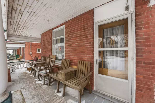 Peterborough, ON K9H 4R6,535 Park ST N