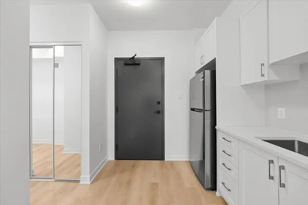 Orleans - Cumberland And Area, ON K4A 5T8,3600 Brian Coburn BLVD #204