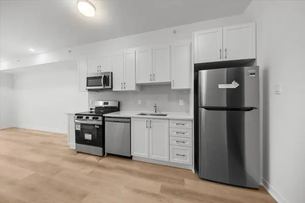 Orleans - Cumberland And Area, ON K4A 5T8,3600 Brian Coburn BLVD #211