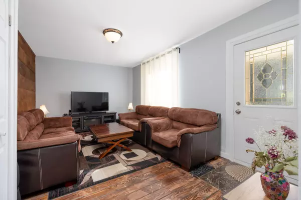 Frontenac, ON K0H 1H0,5105 Battersea RD