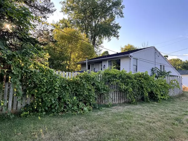 Quinte West, ON K0K 2C0,95 Scott AVE #A-E