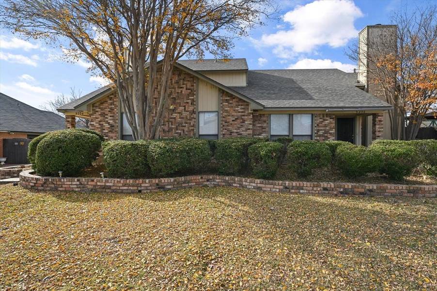 5202-5204 Yucca Drive, Arlington, TX 76017