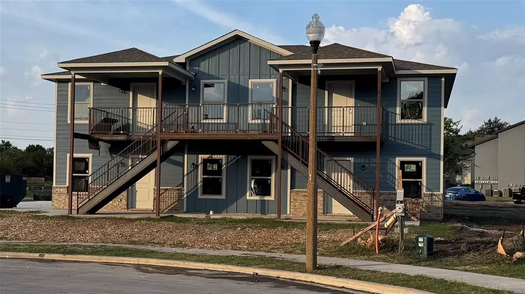 Denton, TX 76208,3001 Grey Wolf Circle #1