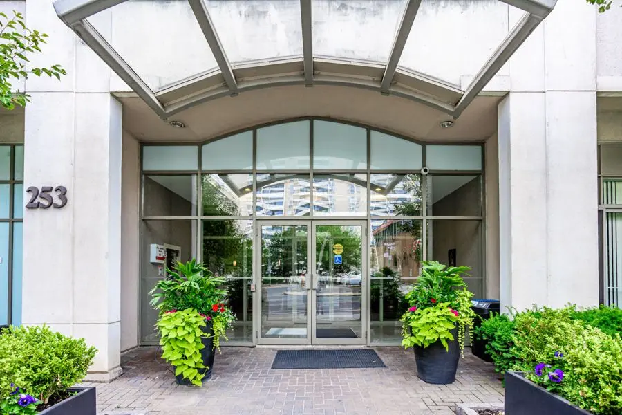 253 Merton ST #303, Toronto C10, ON M4S 3H2