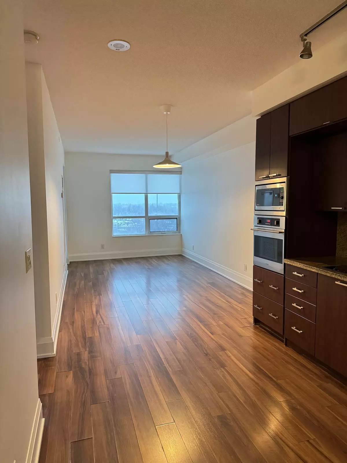 Toronto C14, ON M2N 0H1,120 Harrison Garden BLVD #805