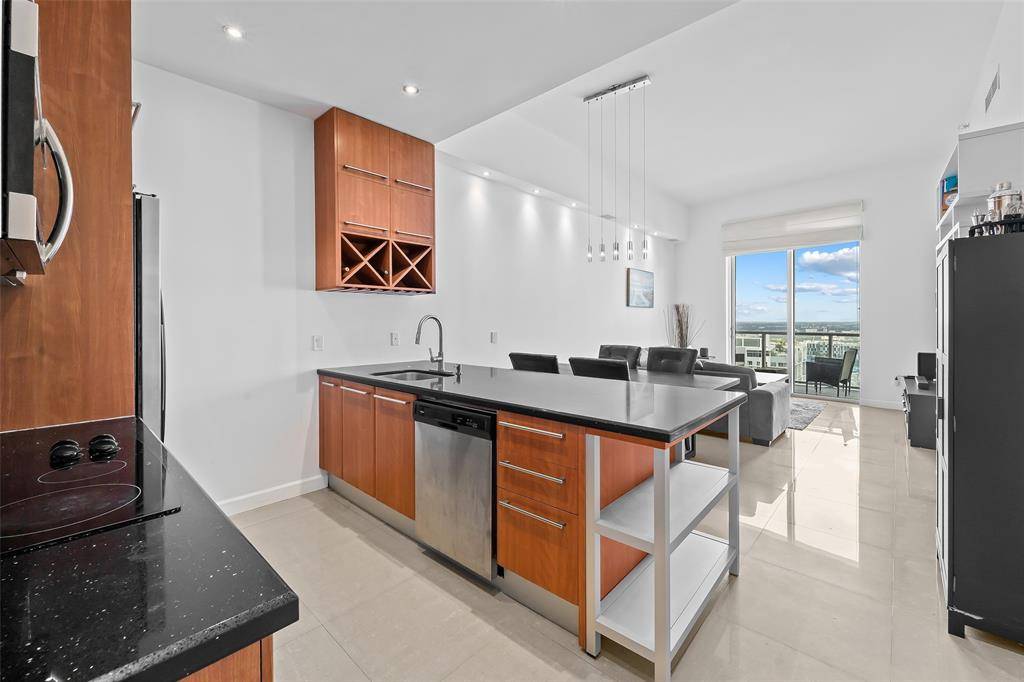 Miami, FL 33130,185 SW 7th Street #4403