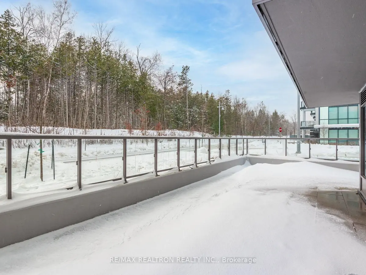 Innisfil, ON L9S 0R6,333 Sunseeker AVE #101