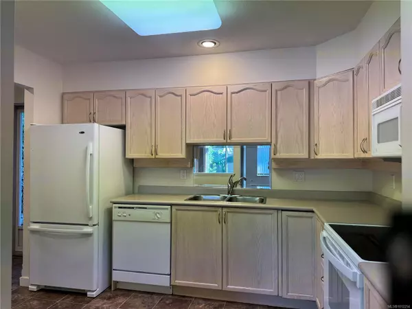 Campbell River, BC V9W 6Z1,2055 Galerno Rd #26