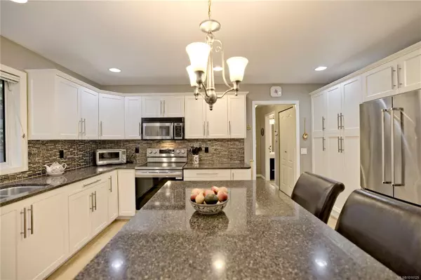 Salt Spring, BC V8K 1H8,178 Elizabeth Dr